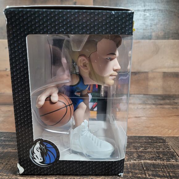 NBA SmAll-Stars Mini: Dallas Mavs Luka Doncic (Blue Jersey) Figure- NBA ALL-STAR - Picture 2 of 6